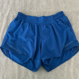 Lululemon Hotty-Hot Low-Rise Lined 4.0” Shorts
